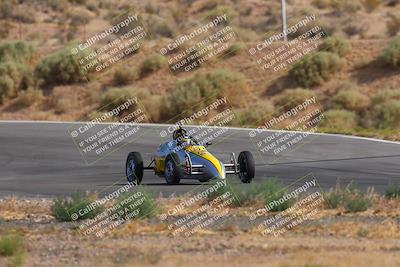 media/Jun-01-2025-CalClub SCCA (Sun) [[eae223c5dd]]/Group 3/Qualifying/